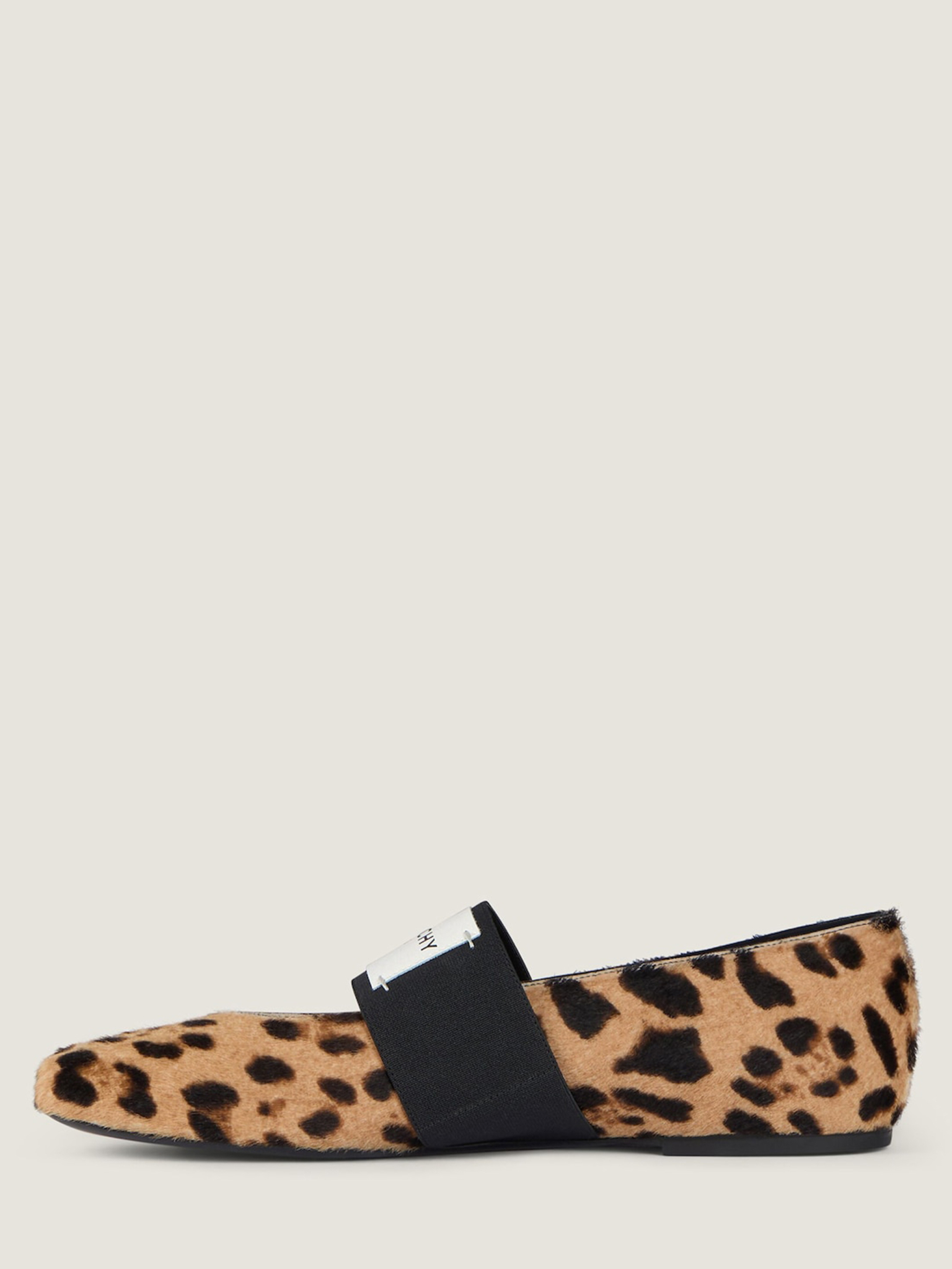 [Givenchy] Flat shoes SS26 BE5010E2FY007