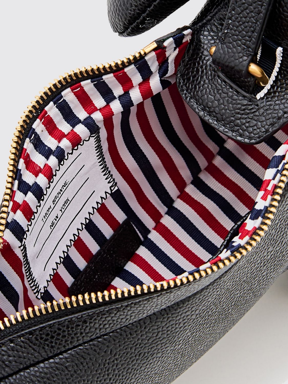 [Thom Browne] Shoulder bag SS26 FAP341A00198 001