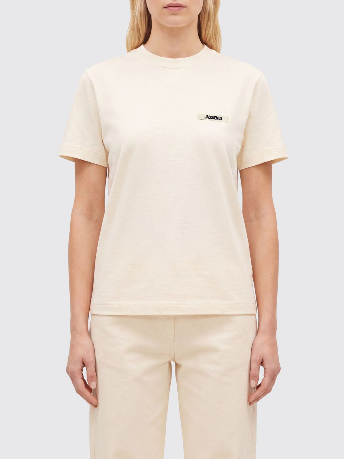 [JACQUEMUS] T-shirts Short Sleeve FW26 TSW00550AJ00029 131