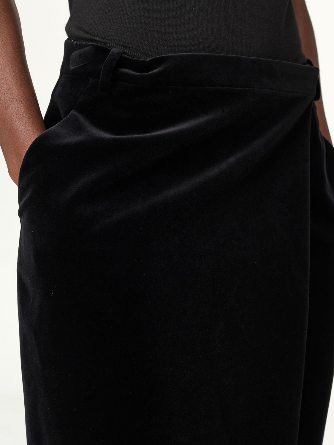 [Saint Laurent] Long skirt FW25 826769Y580T 1000