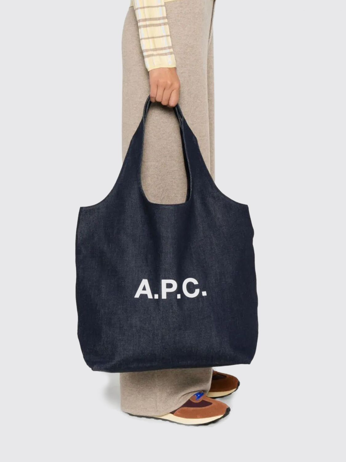 [A.P.C.] Tote bag SS26 COHIZM61565 IAI