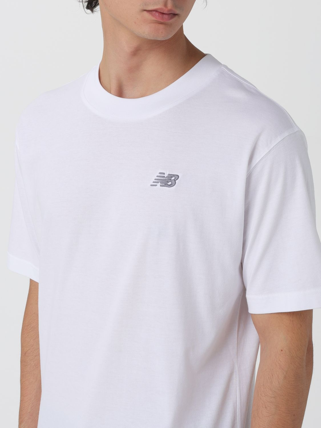 [new Balance] T-shirts Short Sleeve SS26 MT41509WT