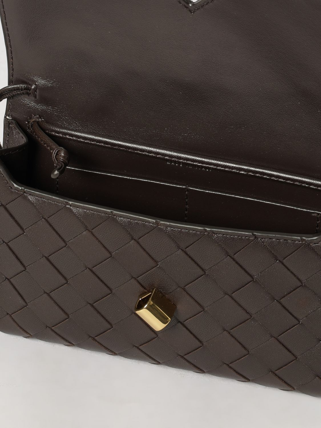 [Bottega Veneta] Pouch FW26 836940VCPP2 2190
