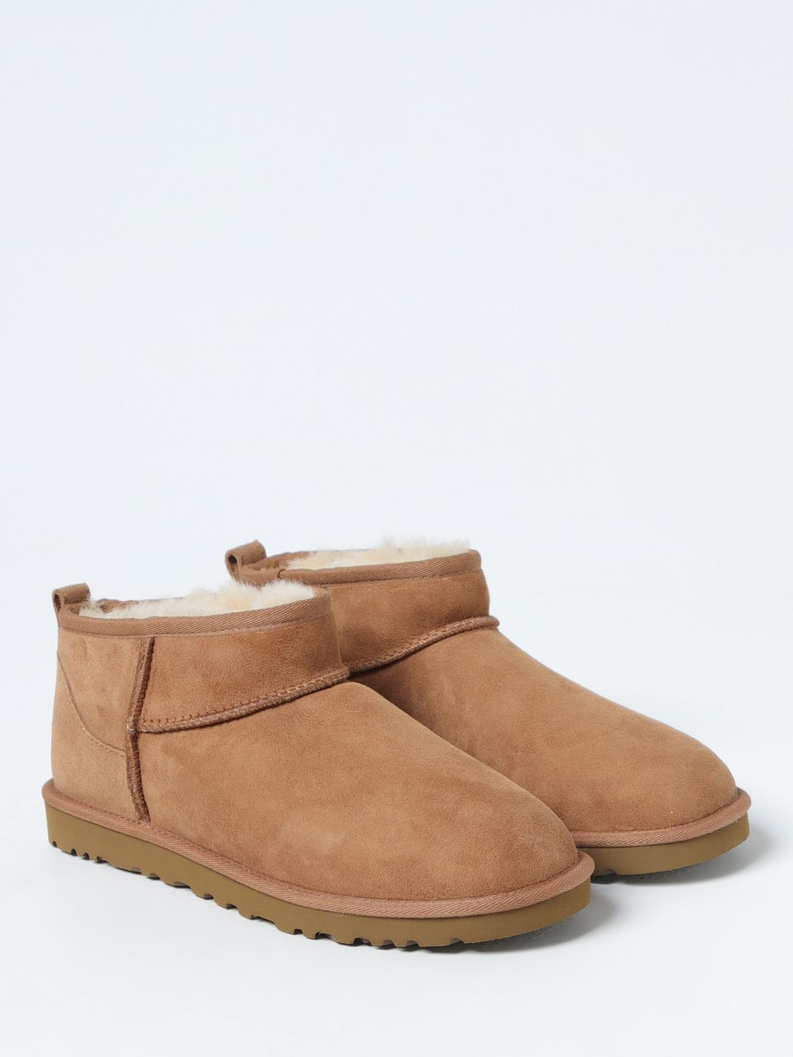 [UGG] Boots SS26 1137391 CHE