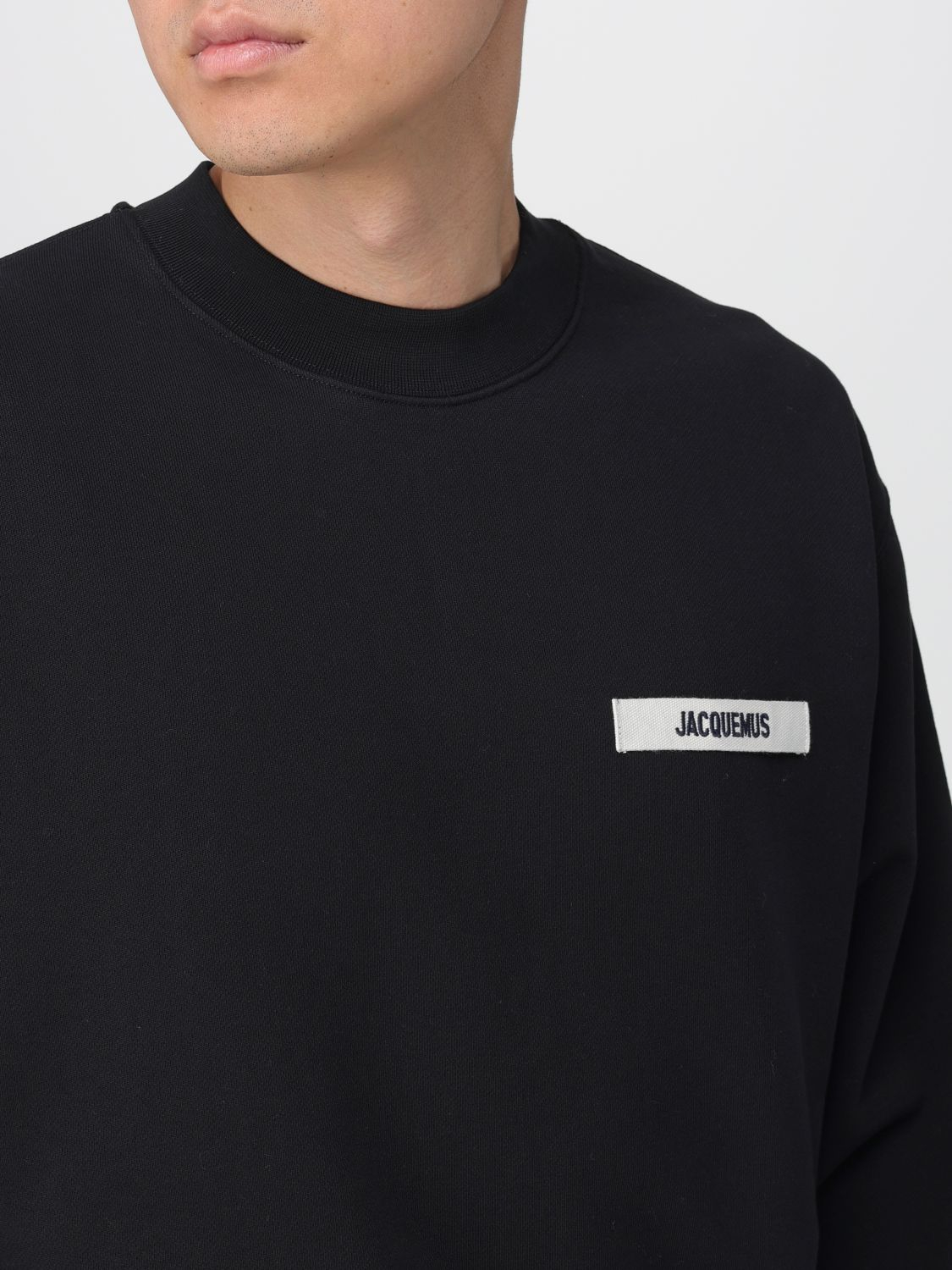 [JACQUEMUS] Sweatshirt FW26 SSM00206AJ00126 990