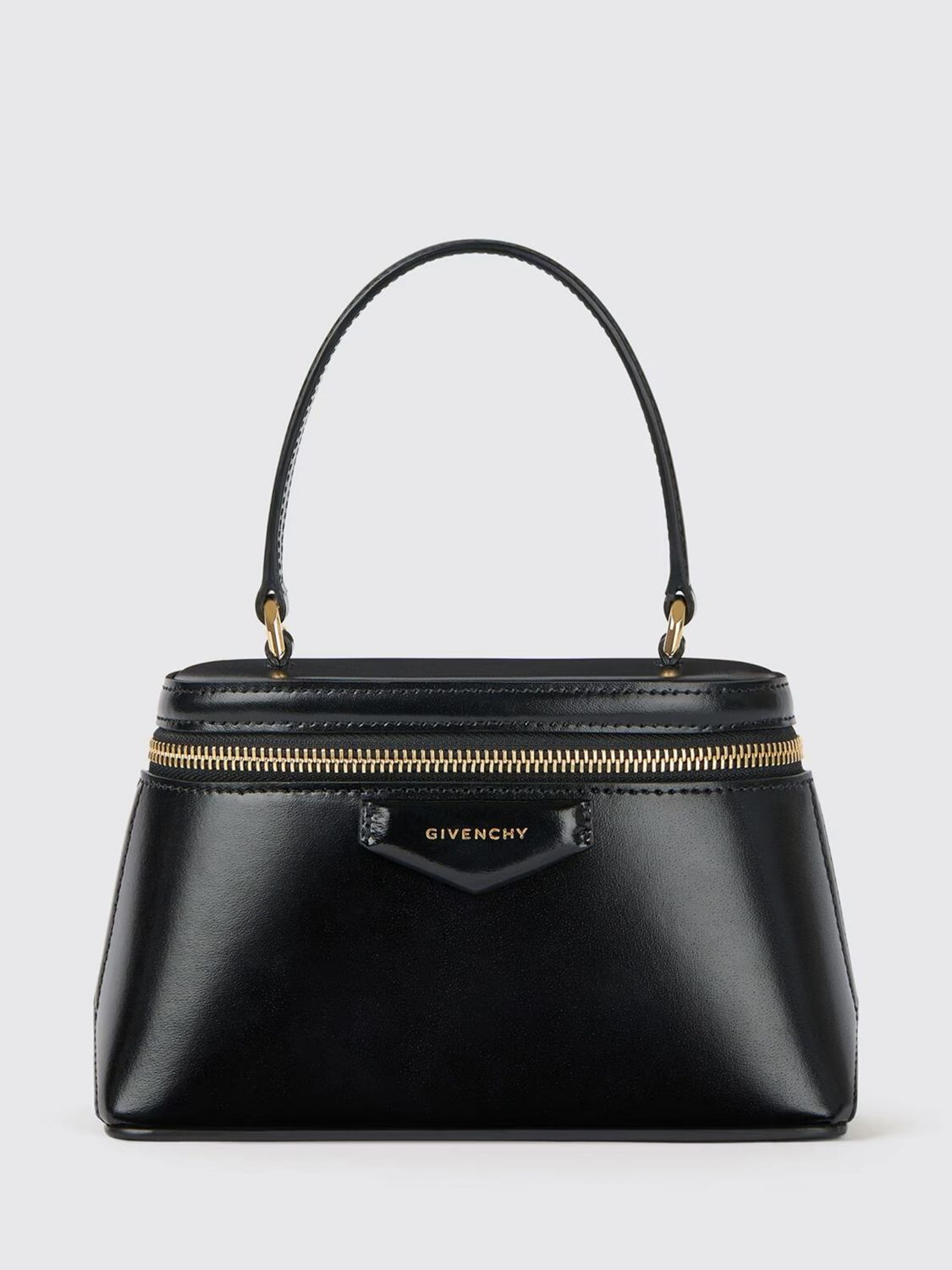 [Givenchy] Minibag SS26 BB60QMB13A 001