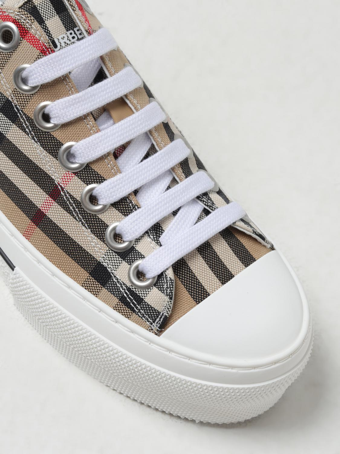 [Burberry] Sneakers SS26 8050506