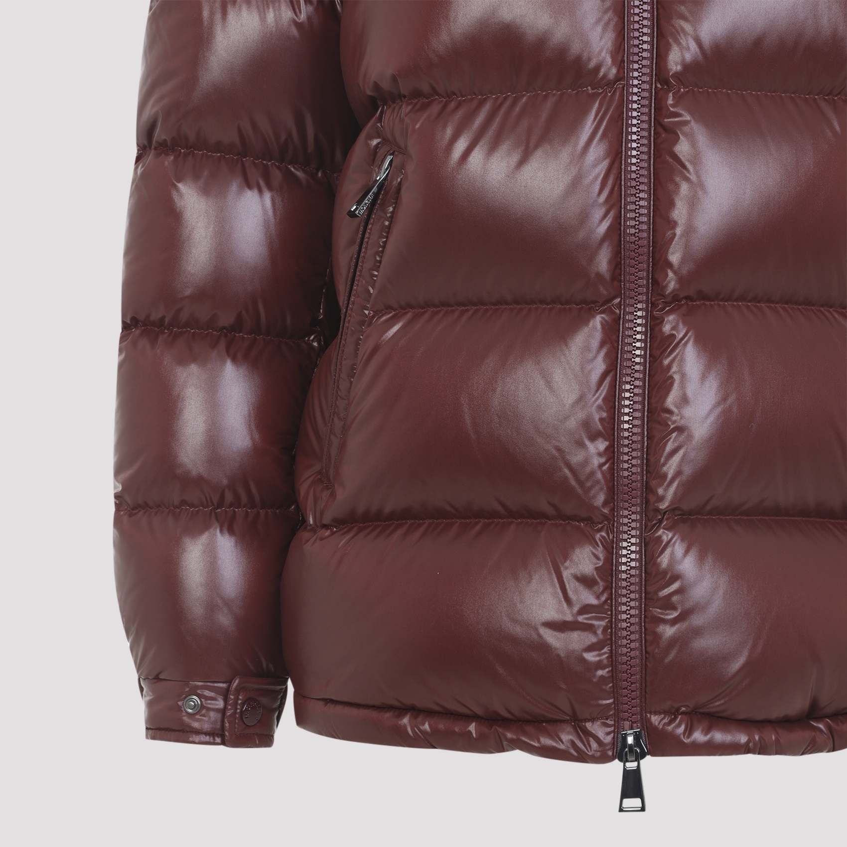 [Moncler] Down jacket FW26 L20931A00142.68950