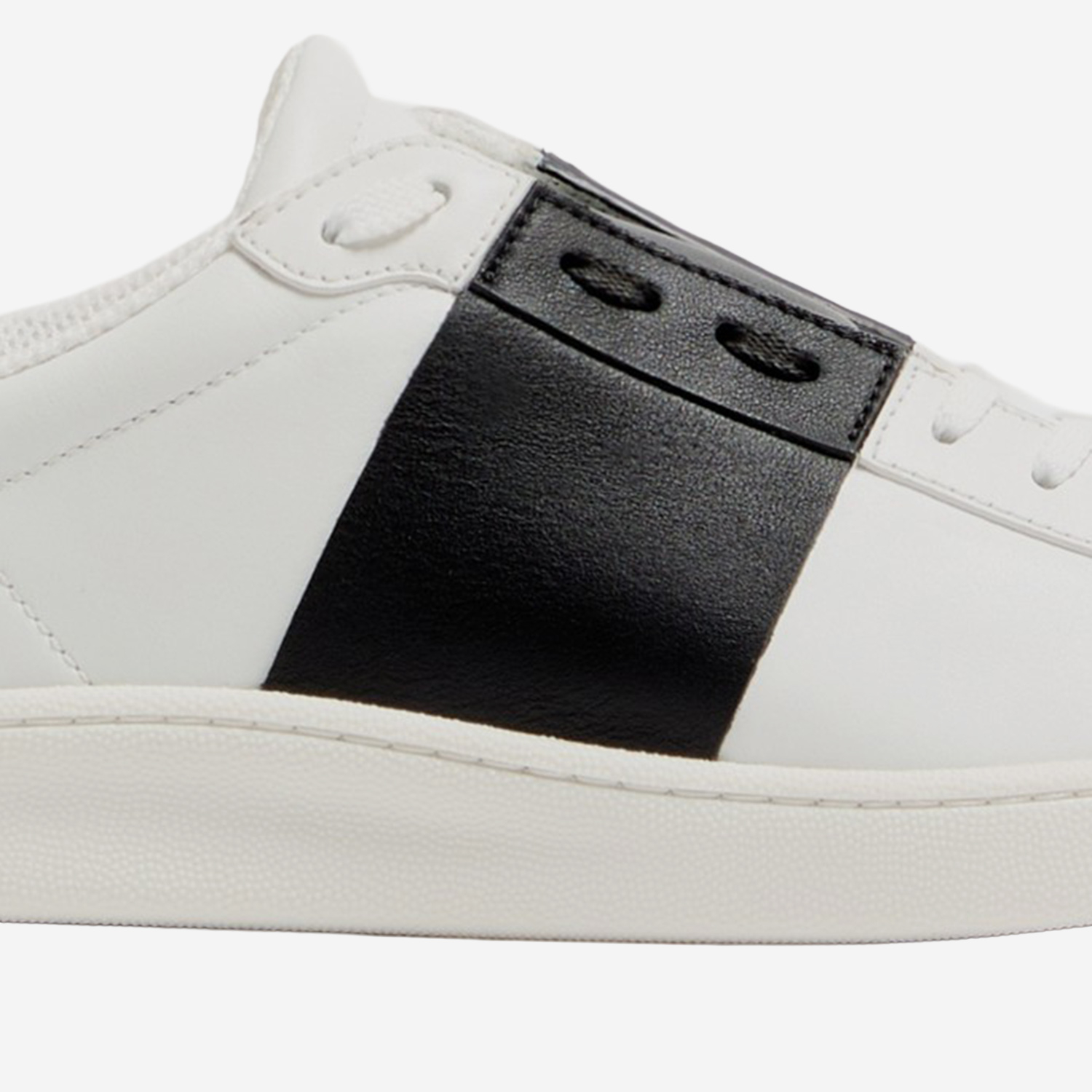 [Valentino Garavani] Sneakers FW26 9Y2S0N84BYAA01