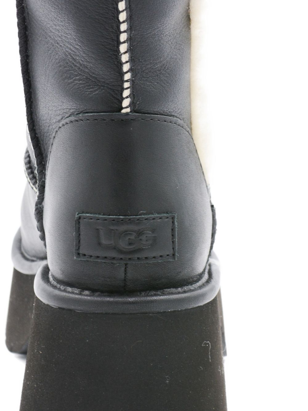 UGG 1172590 BLK