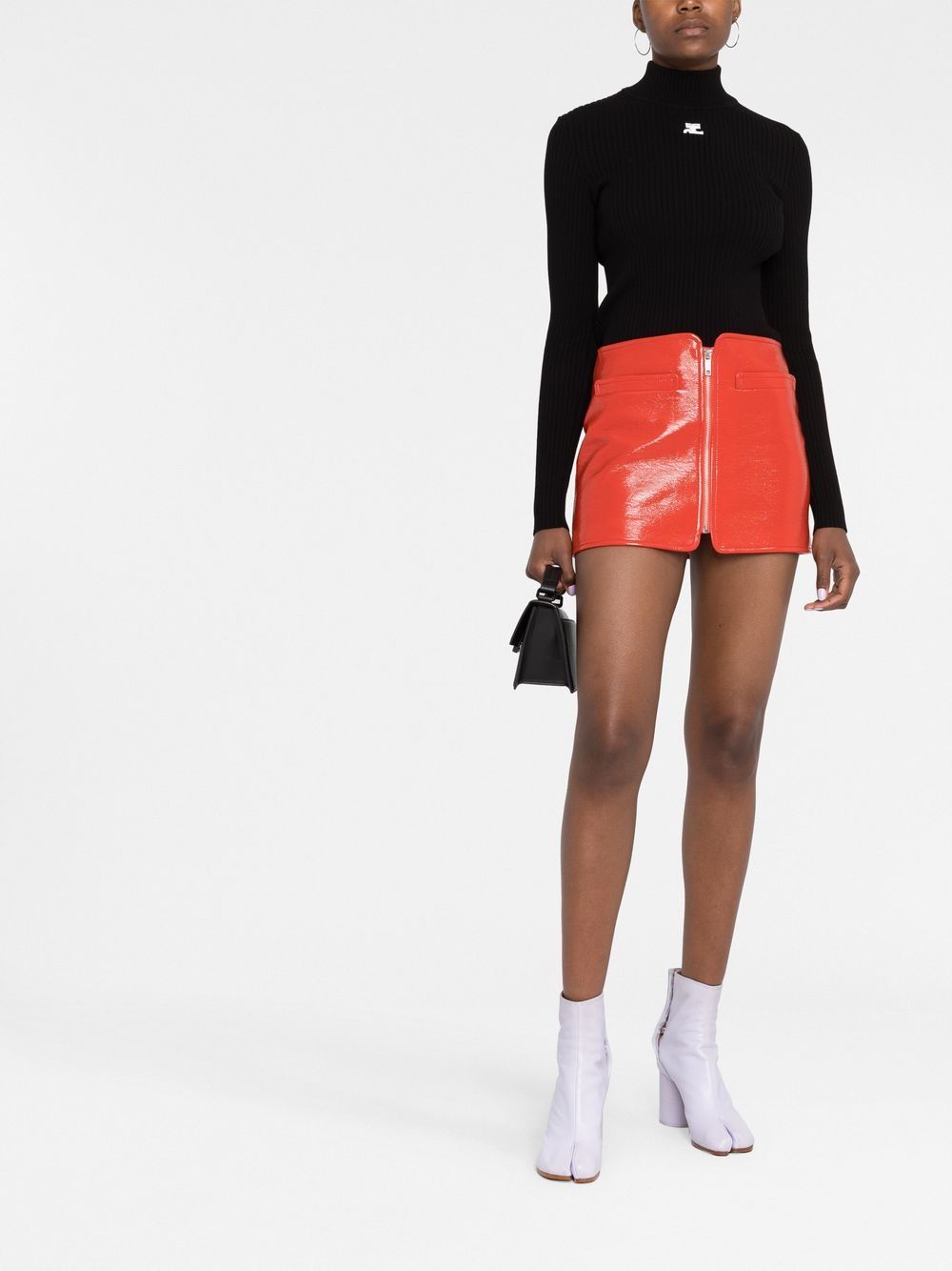 COURRÈGES PERMPU022FI0001 9999
