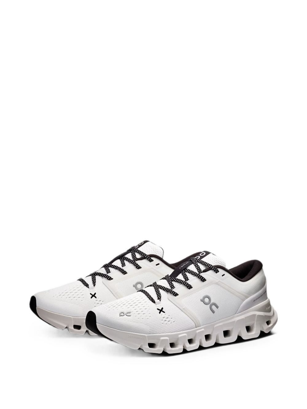 ON 3WG30060462 WHITE/BLACK