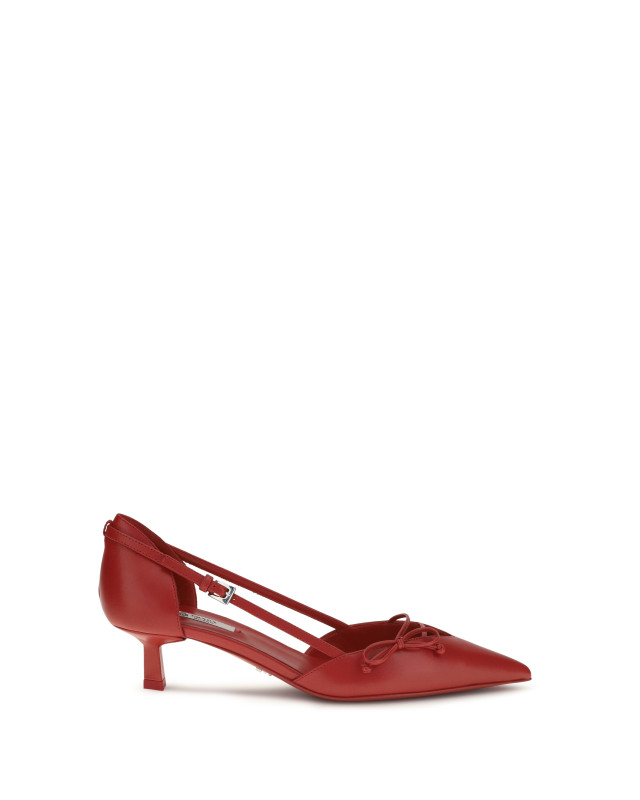 Side-cut leather Pumps