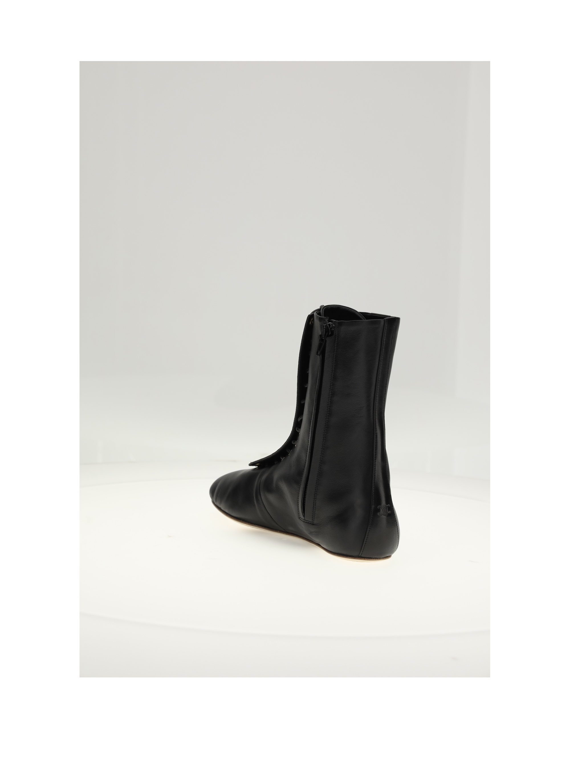 LACE-UP BOOT 05