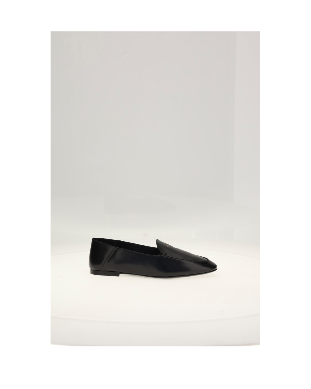 SLIP-ON LOAFER 10