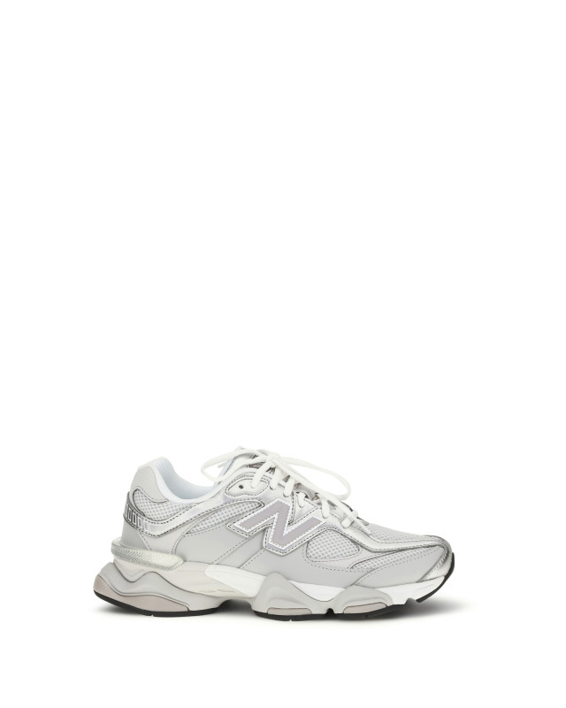 9060 Sneakers