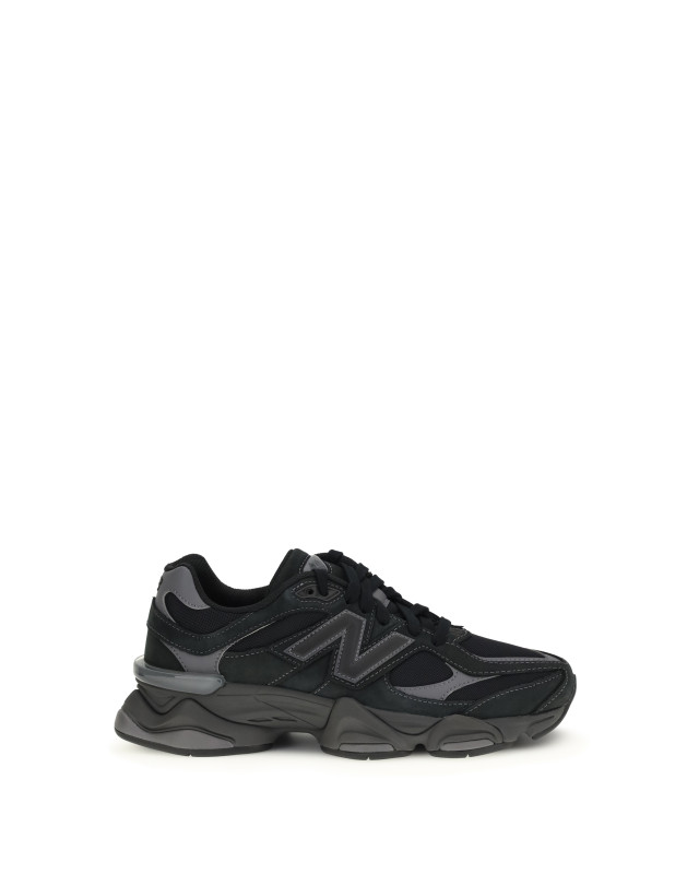 9060 Sneakers