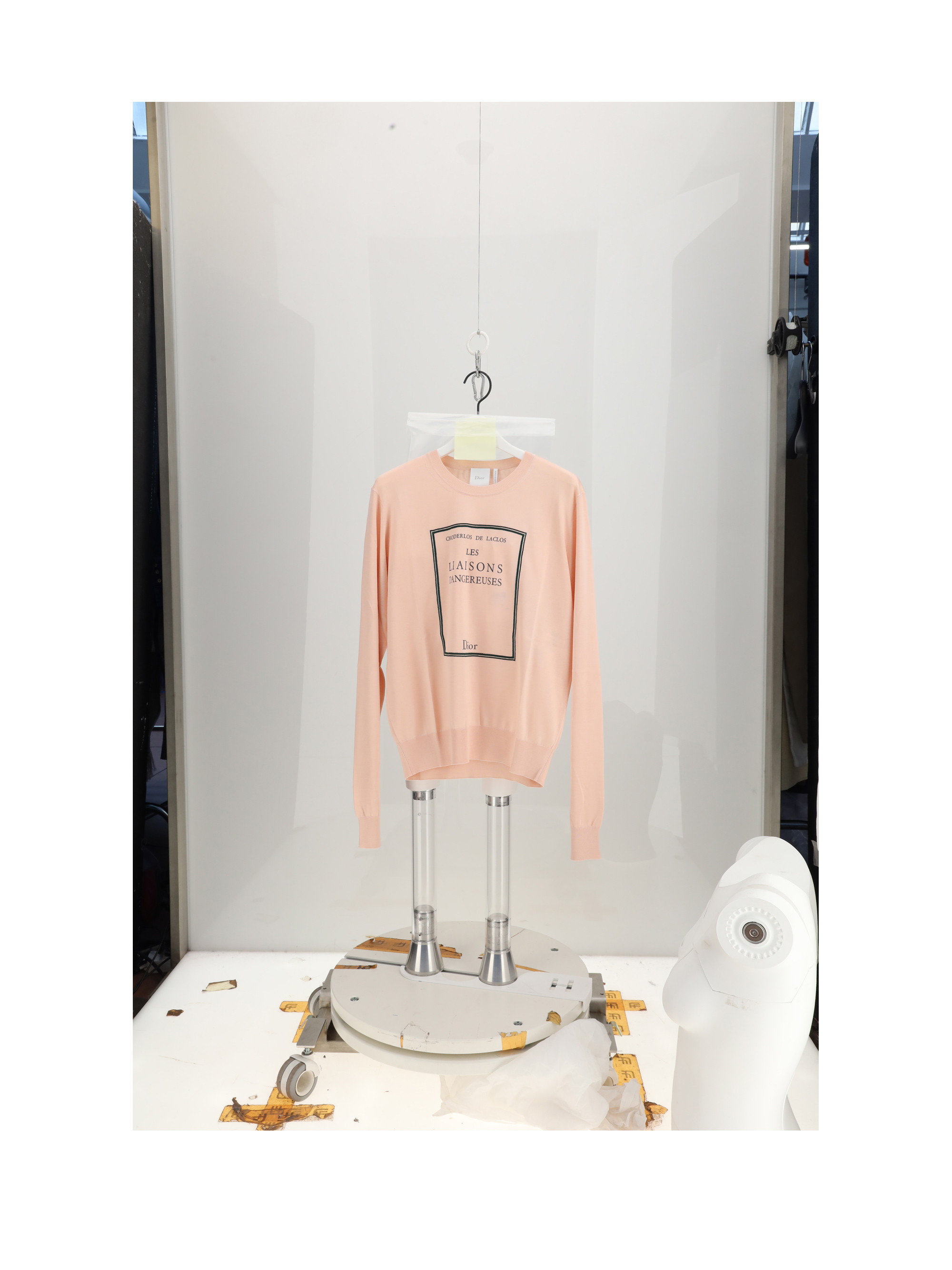 PULLOVER COVERBOOK