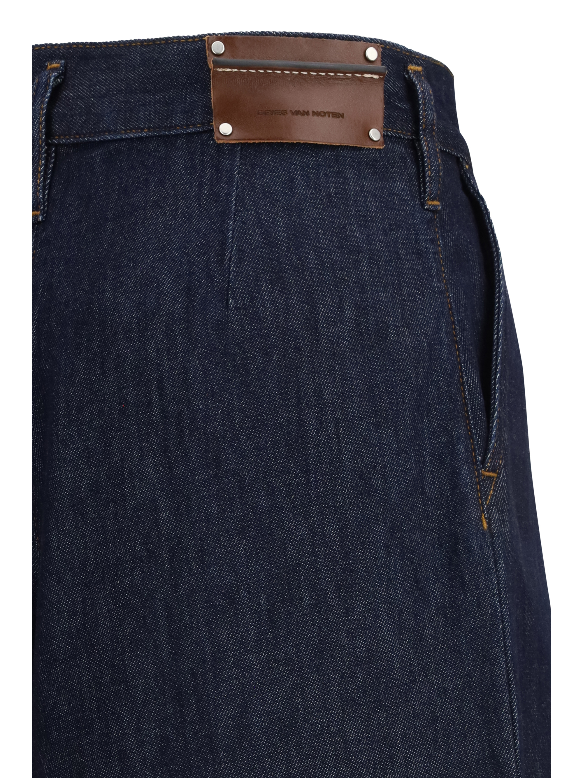 Wide-leg Jeans with pleats