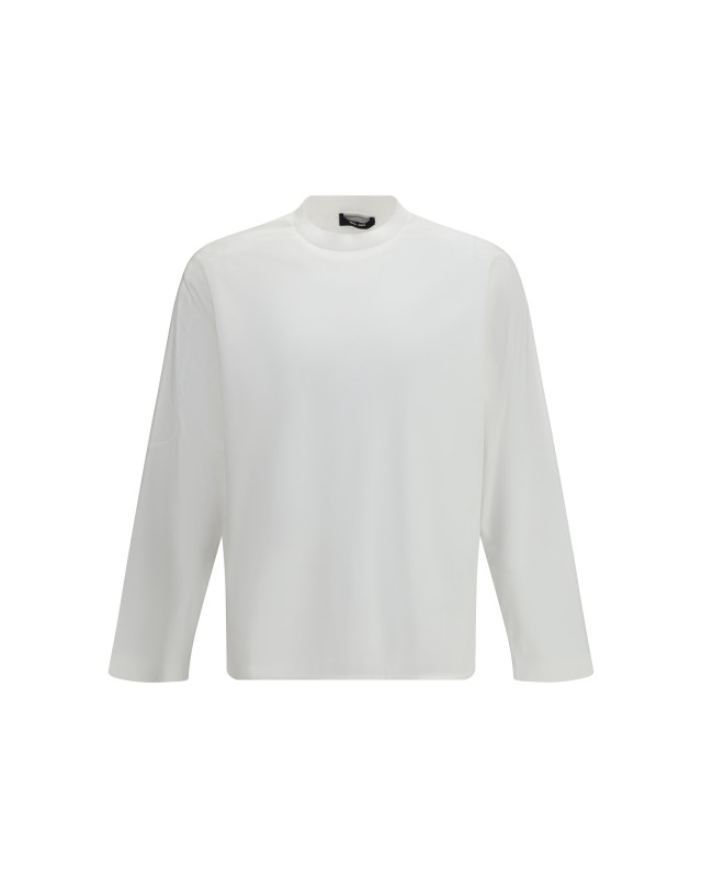Long-sleeved T-shirt