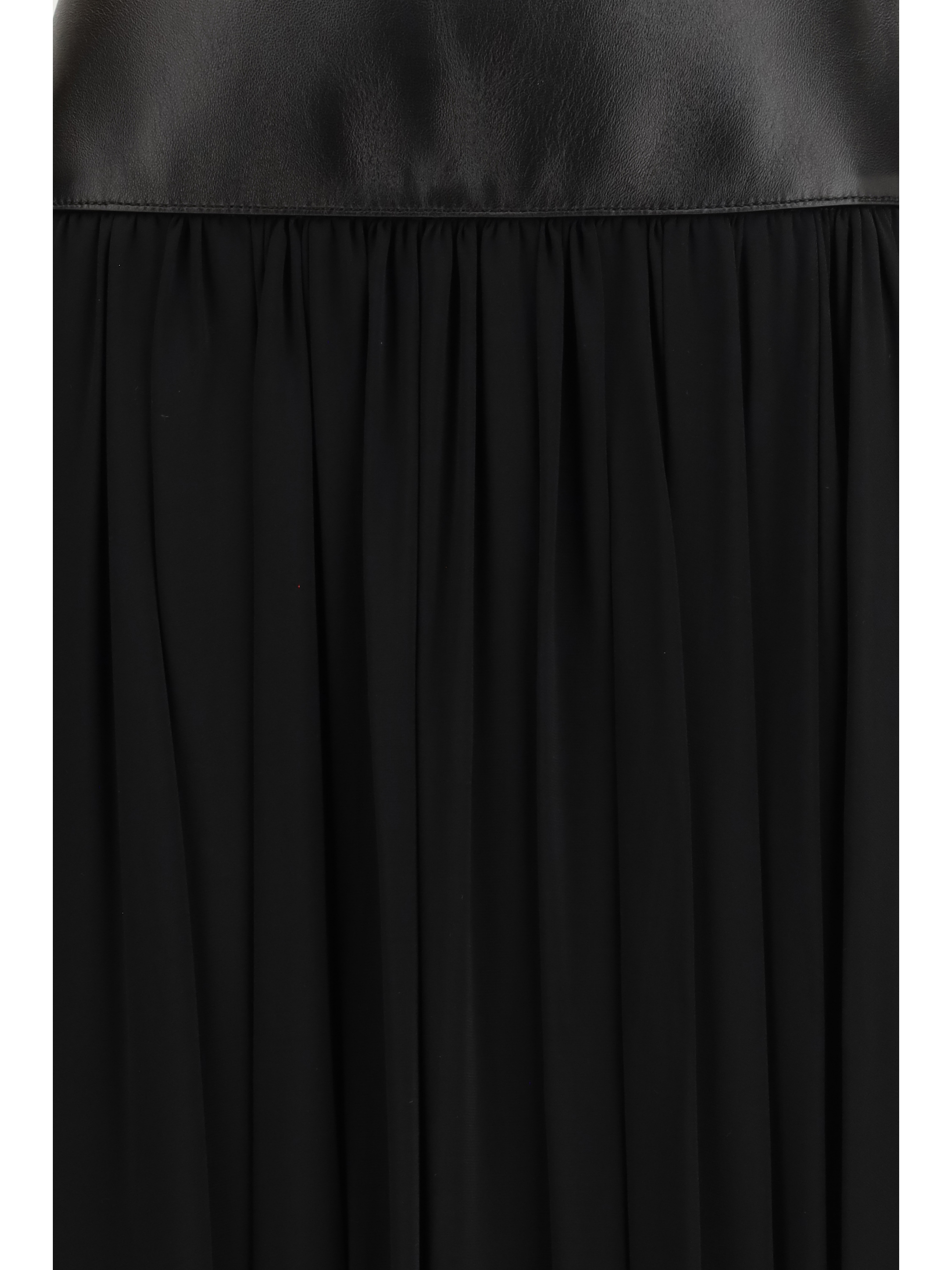 Skirt with leather belt