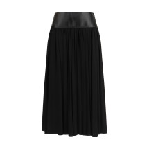 Skirt with leather belt