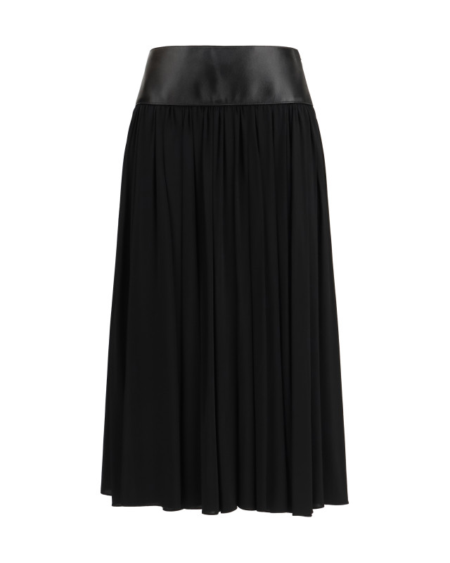 Skirt with leather belt