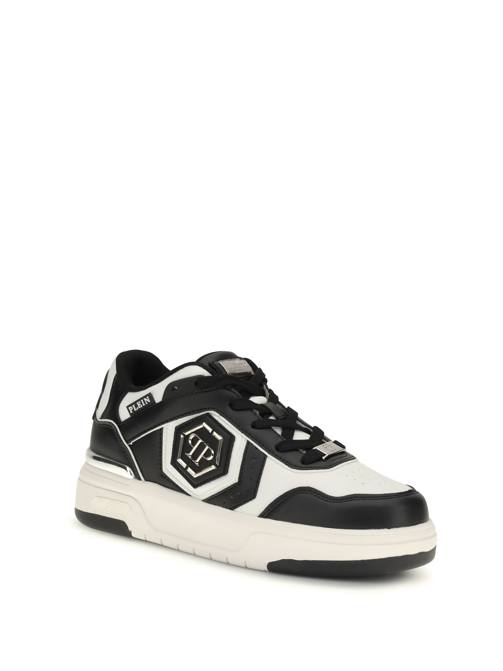 Sk8r Sneakers