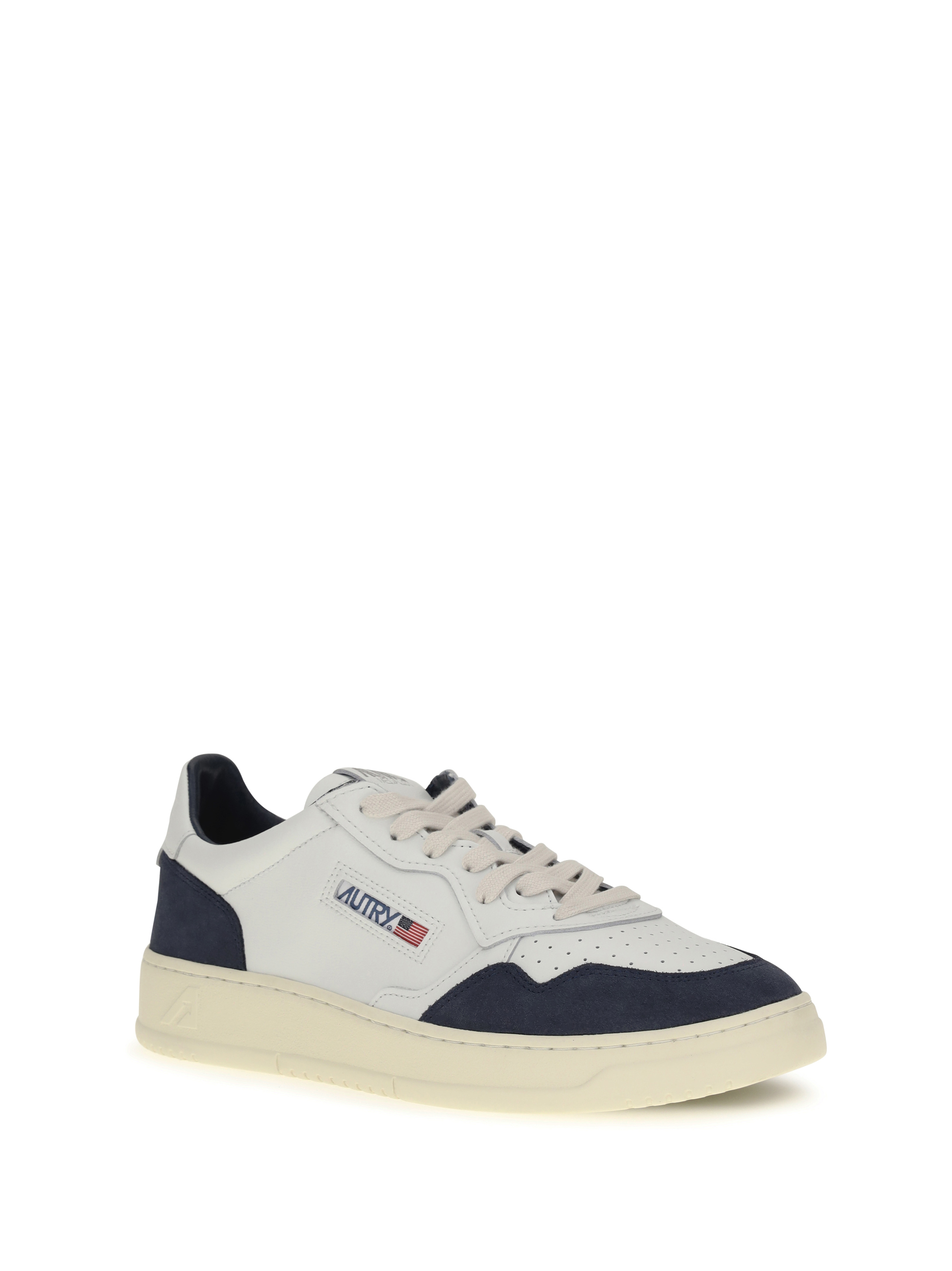 Medalist Low Sneakers