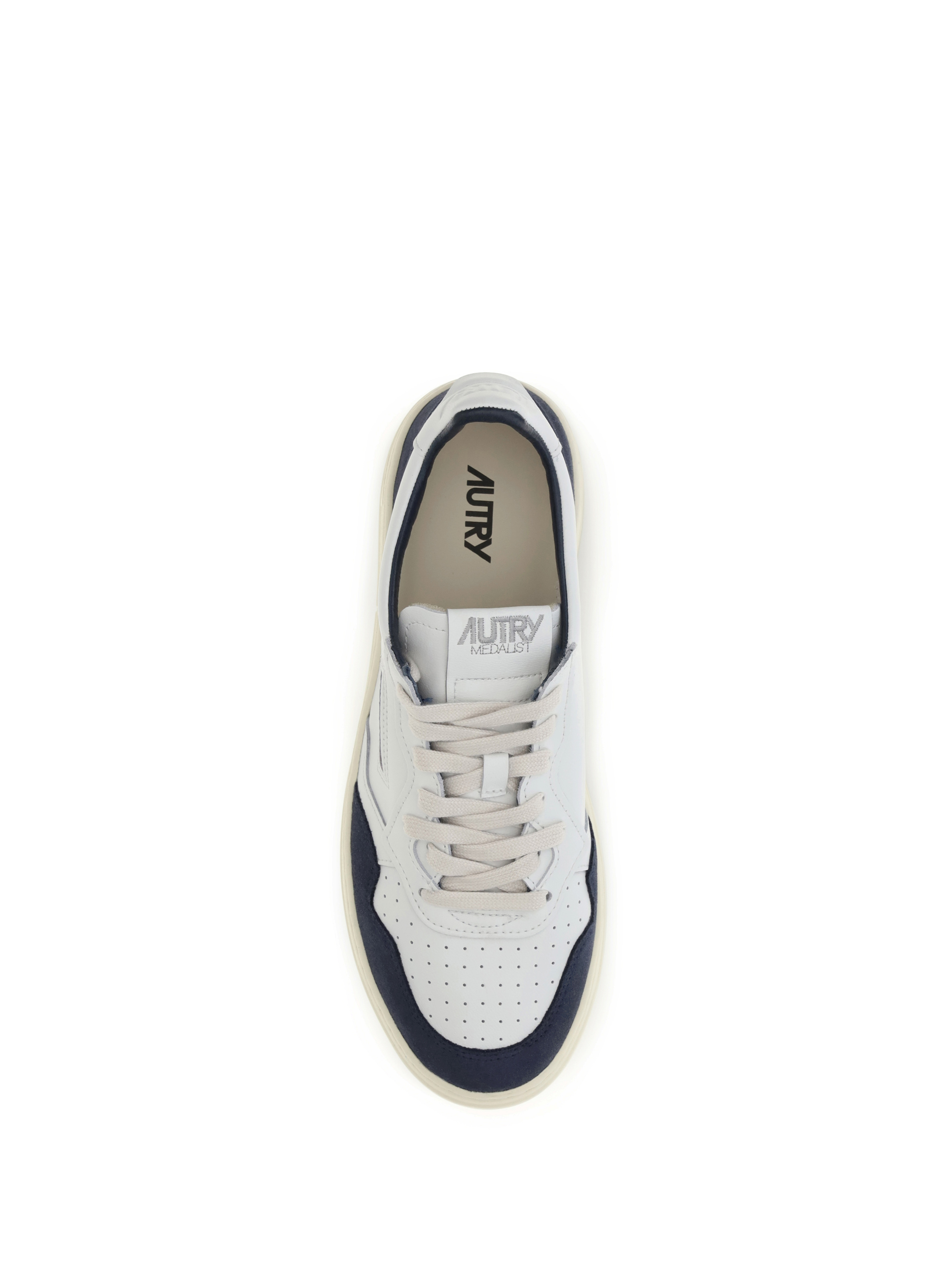 Medalist Low Sneakers