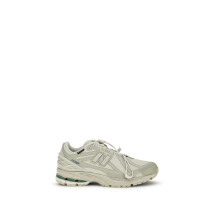 1906R Sneakers