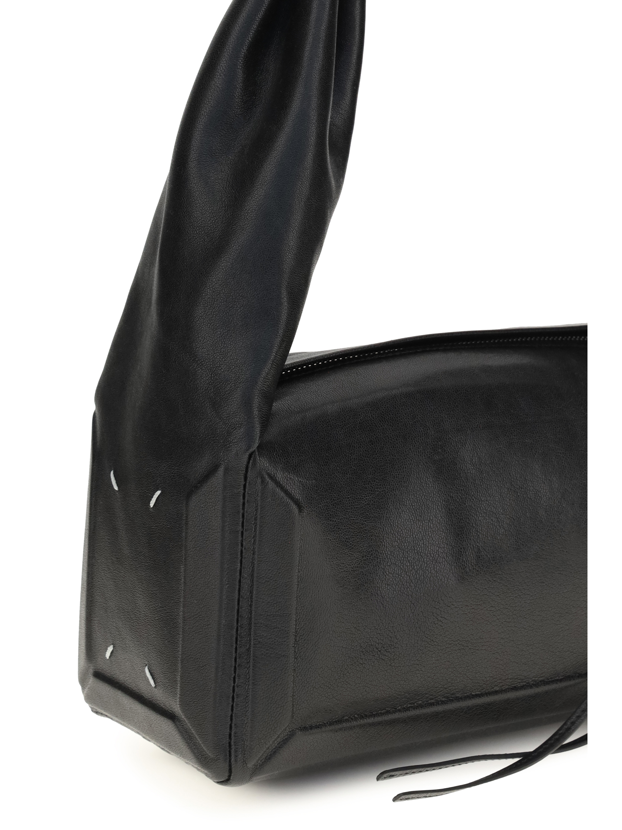 East West medium Shoulder Bag
