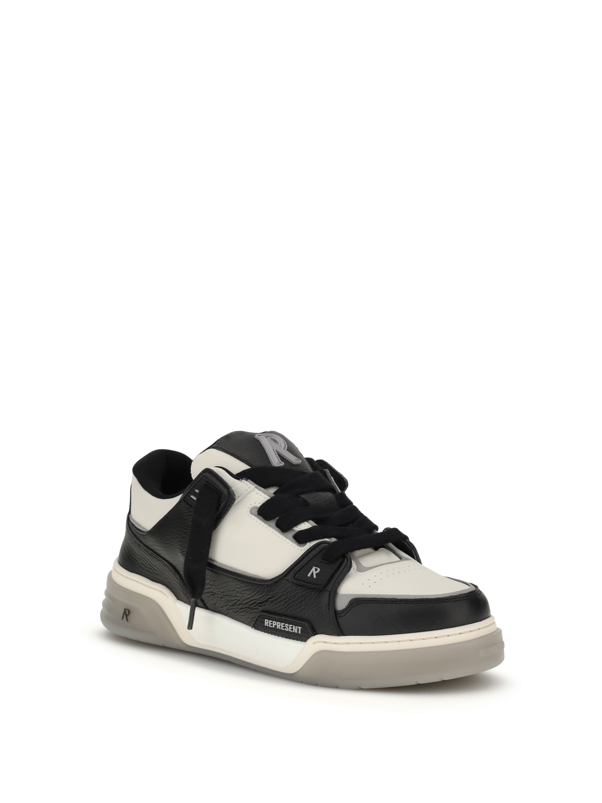 Studio Sneakers