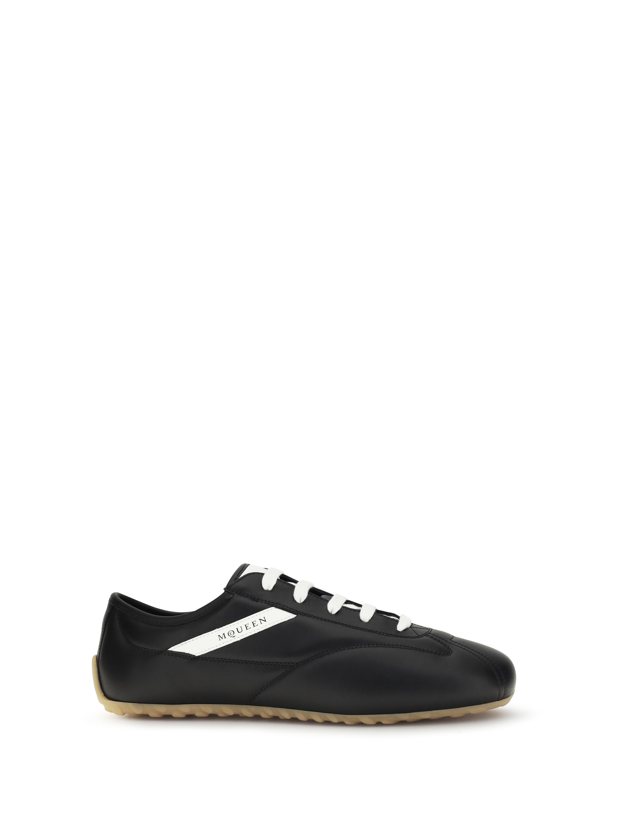 Low Boxer Sneakers
