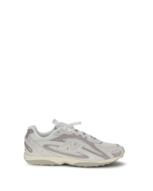 204L Sneakers