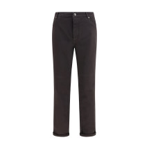 Jeans with turn-up hem