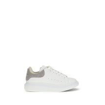 Oversized Sneakers with suede heel tab