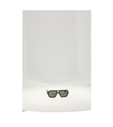 BLACK FRAME 62