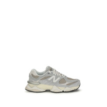 9060 Sneakers