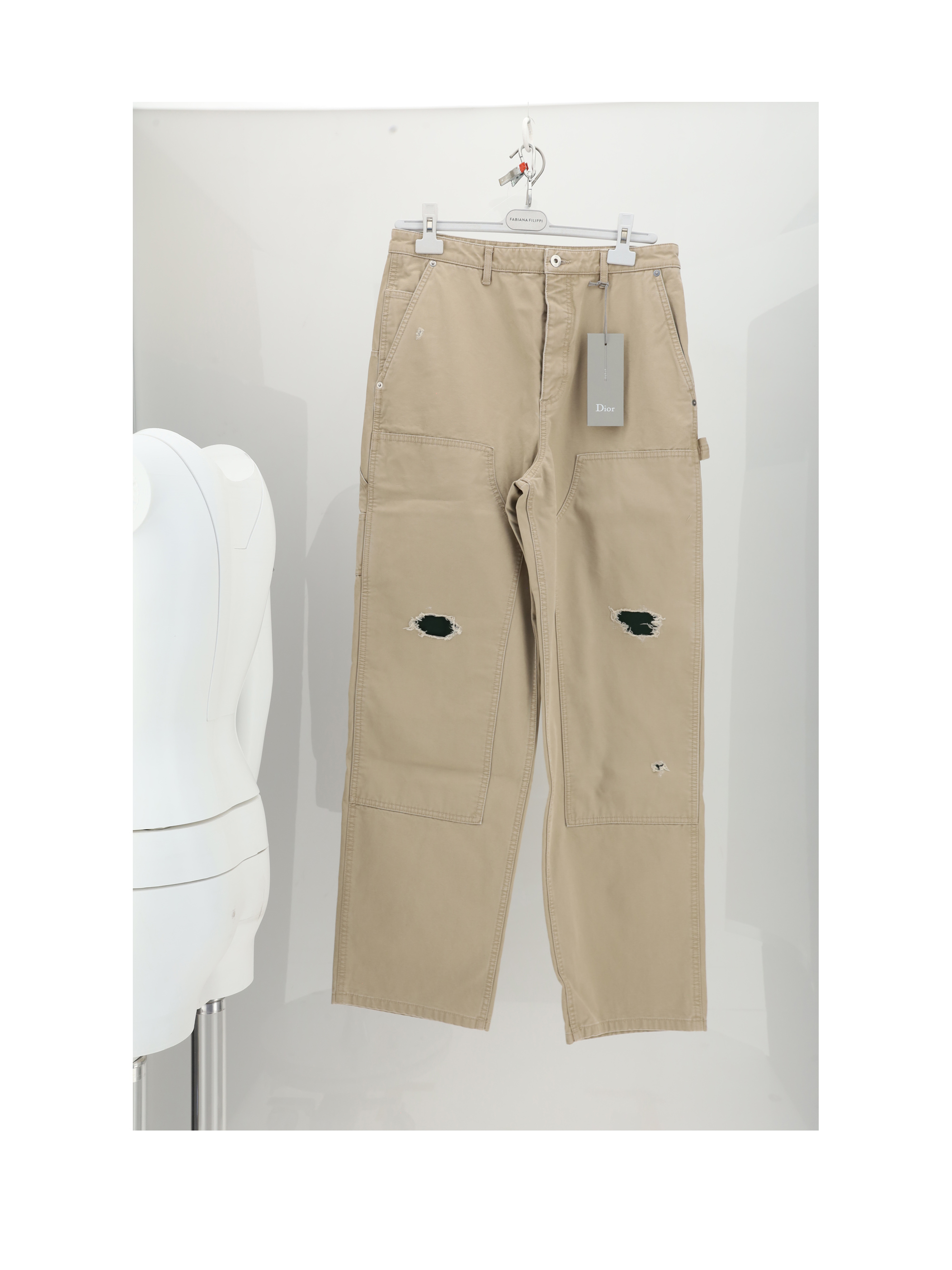 PANT CARPENTER MUST BUY LOOK 1