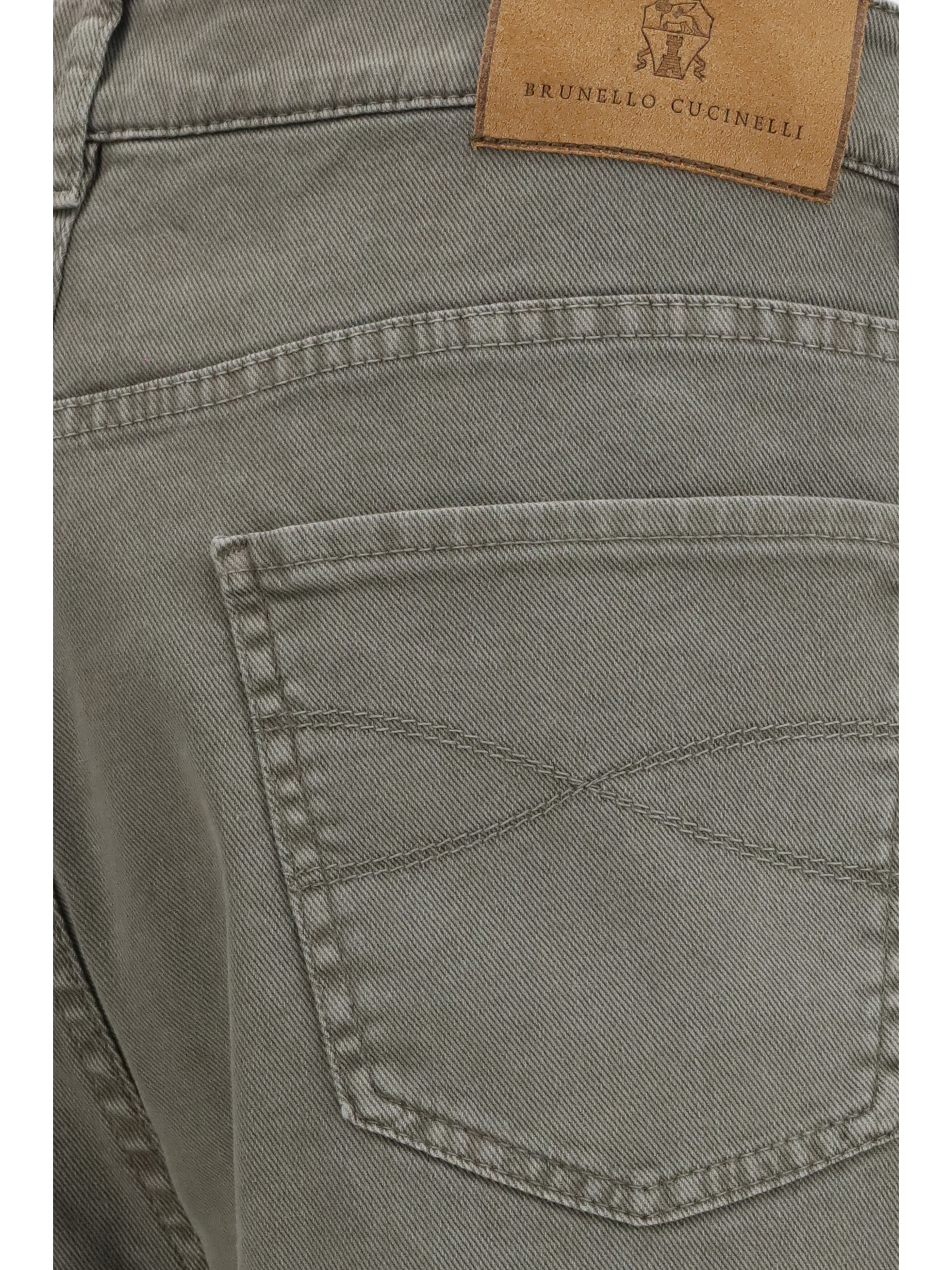 Jeans with turn-up hem