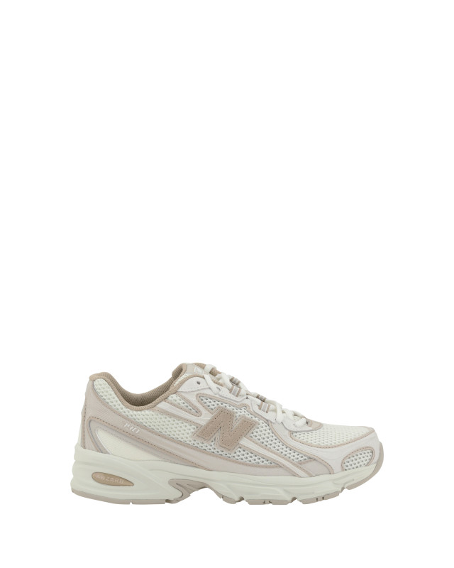 740 Sneakers