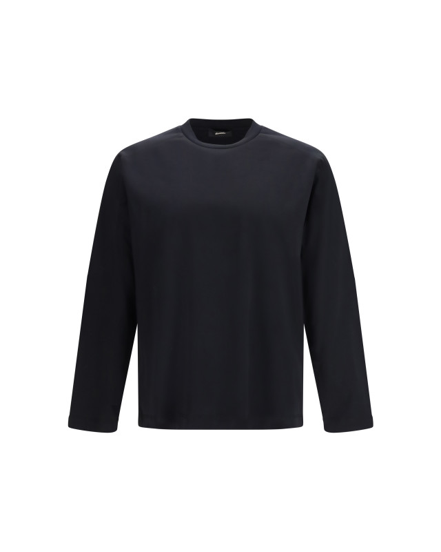 Long-sleeved T-shirt