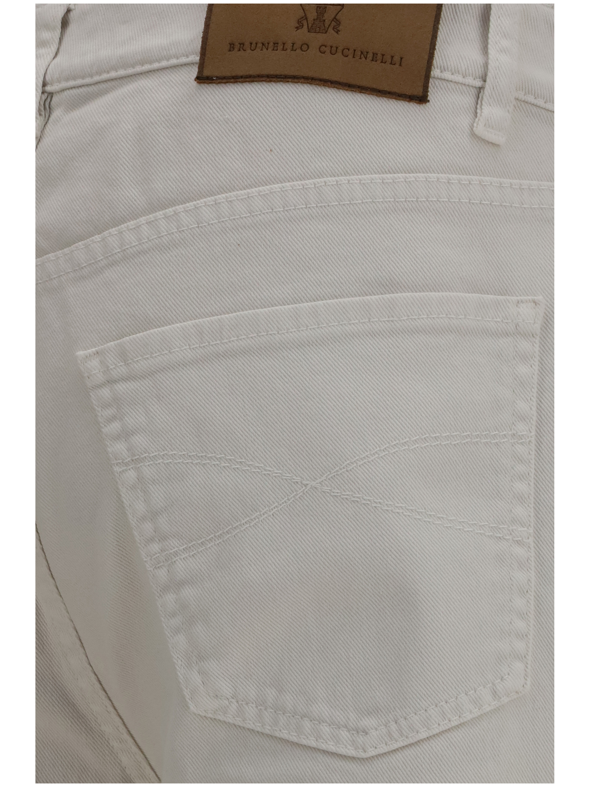 Jeans with turn-up hem