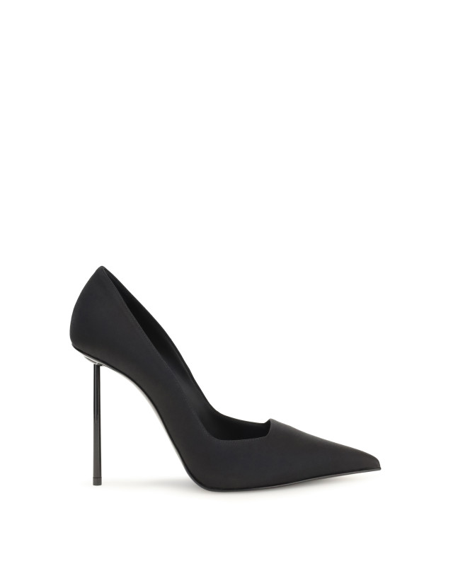 Amelia Pumps