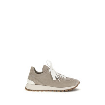 Sneakers with iconic embellishments