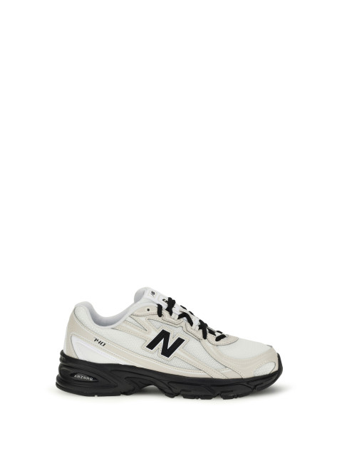 740 Sneakers