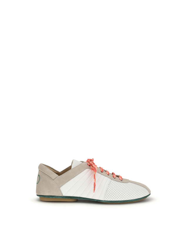 Perforated upper Sneakers