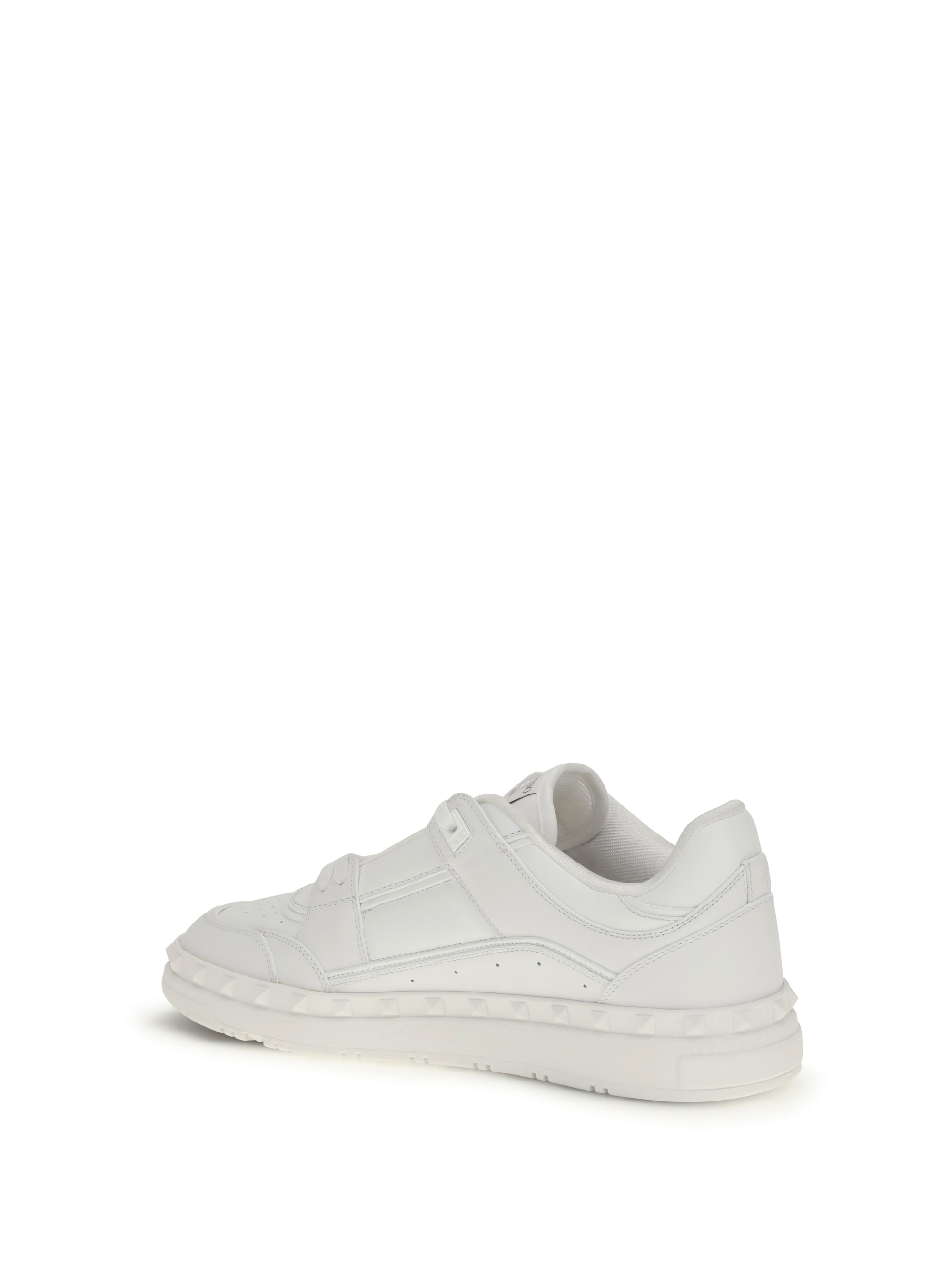 Low Top Freedots Sneakers