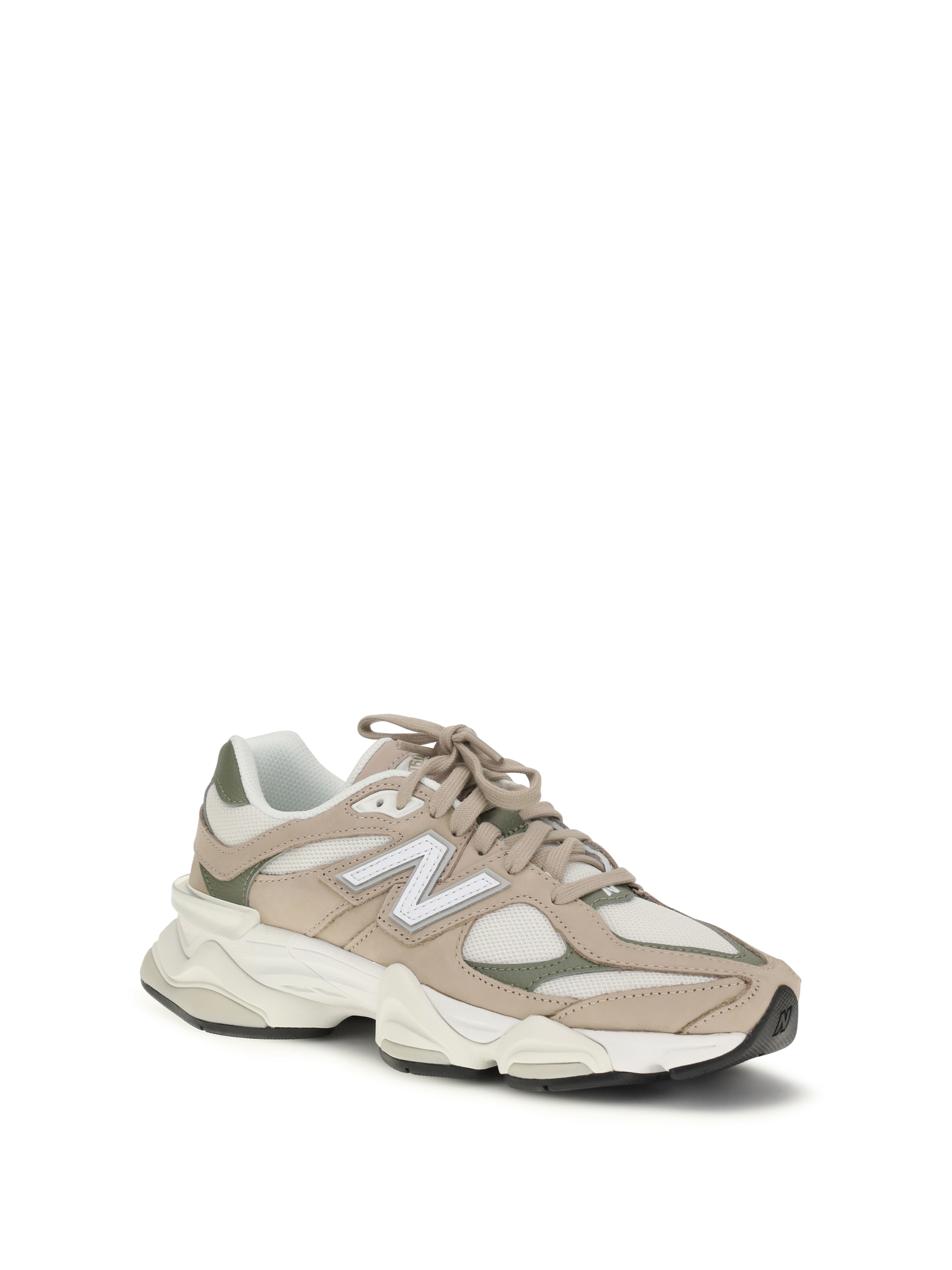 9060 Sneakers